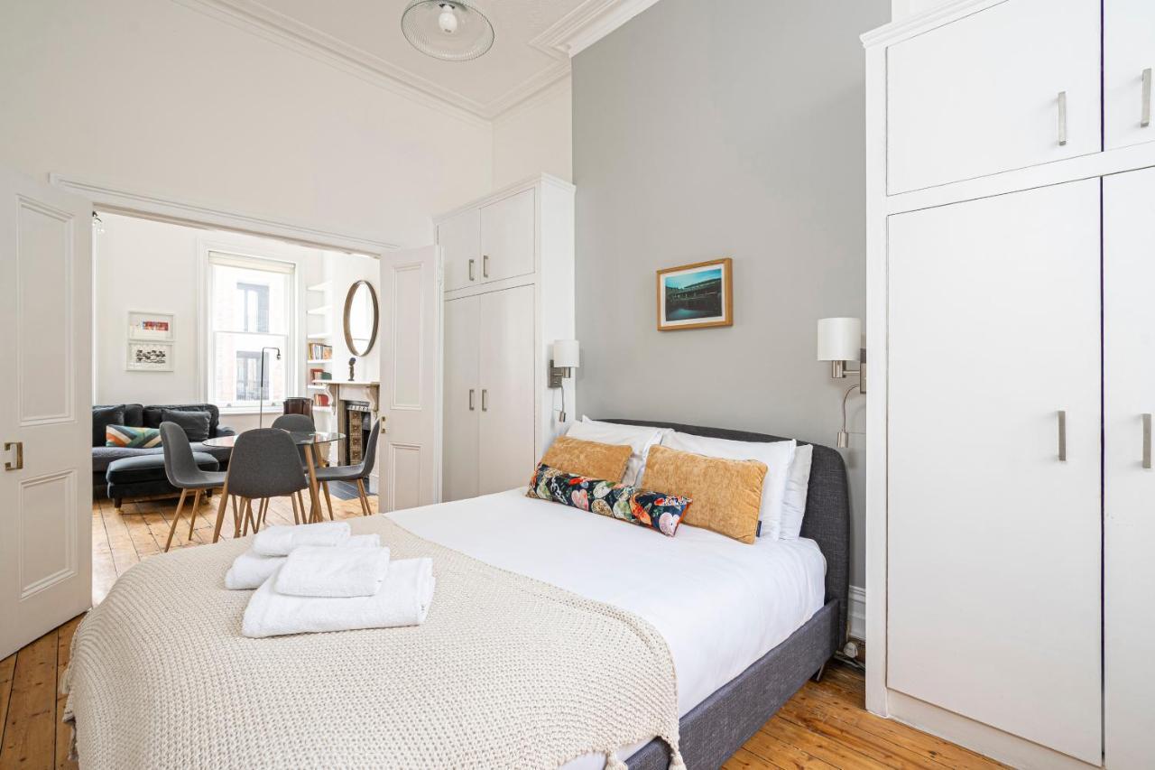 Chic Apartment Near Kensington Palace ロンドン エクステリア 写真
