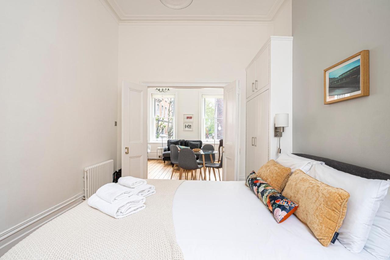 Chic Apartment Near Kensington Palace ロンドン エクステリア 写真